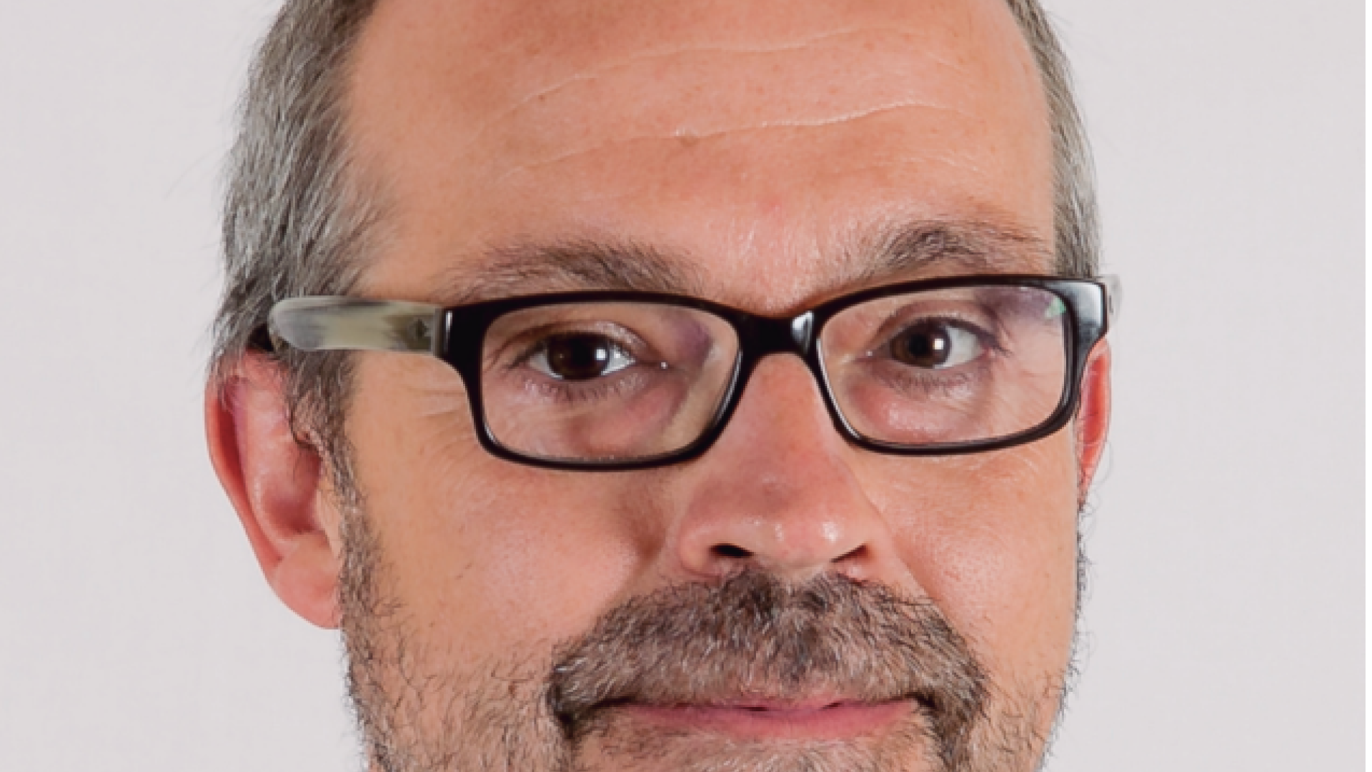 Dr. Jose Luis Cebrián: «El Esfuerzo y trabajo en equipo, sus dos pilares»