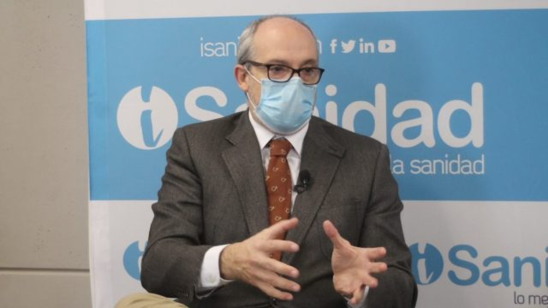Dr. Cebrián: «La cirugía customizada nos permite devolver al paciente la anatomía que había perdido»